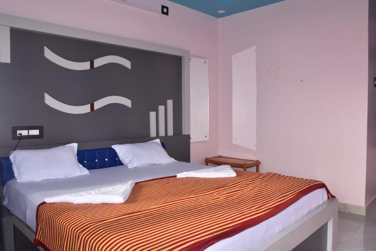 Coconut Homestay 亨比 外观 照片